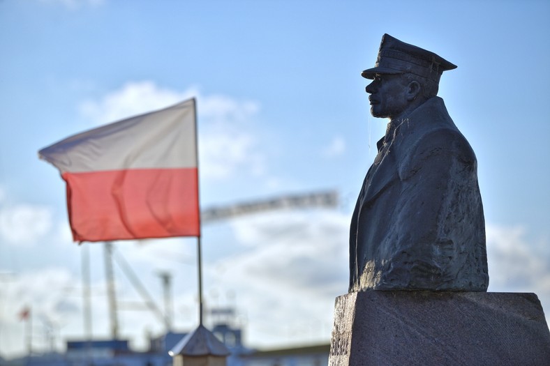 Pomnik gen. Józefa Hallera w Pucku