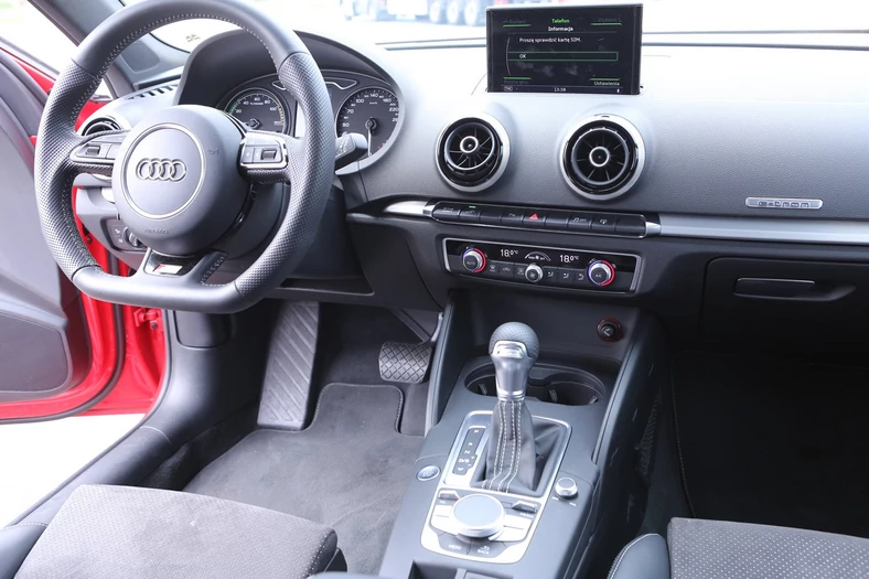 Kokpit Audi A3 e-tron