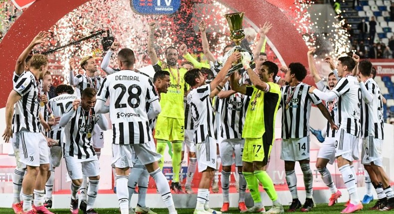 Juventus goalkeeper Gianluigi Buffon holds the Coppa Italia trophy. Creator: Miguel MEDINA