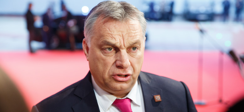 Politico: Protesty na Węgrzech narastają, a Orbán nasila represje