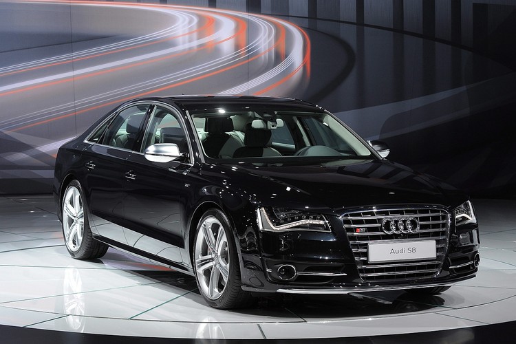 Audi S8