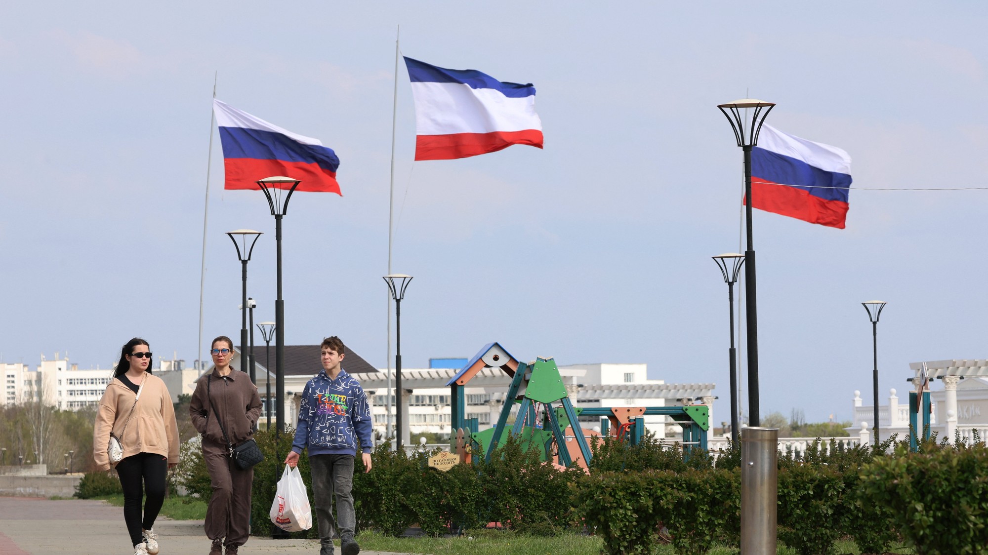 Ruské vlajky na Kryme, ilustračné foto.