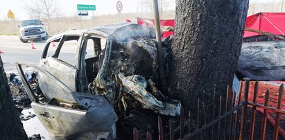 Kierowca wypadł z drogi. Umierał na oczach świadków. Przerażające sceny