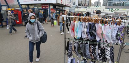 Na to Polacy czekali od jesieni. Koniec z maseczkami na zewnątrz!