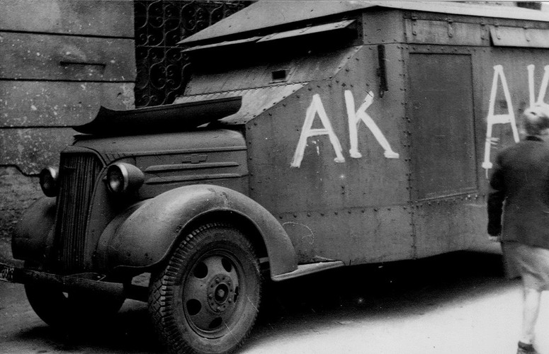 Samochody w Powstaniu Warszawskim