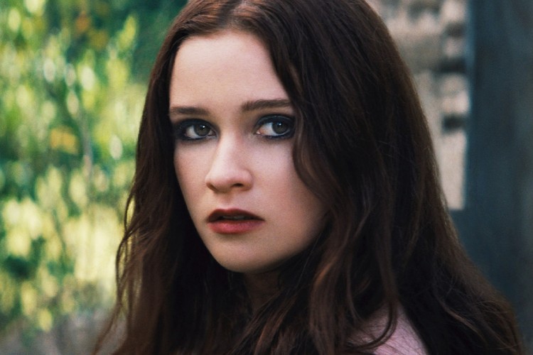 <b>Alice Englert</b><br /><br />
Nowozelandzka aktorka wystąpi w tym roku u boku Emmy Thompson i Jeremy'ego Ironsa w filmie 
