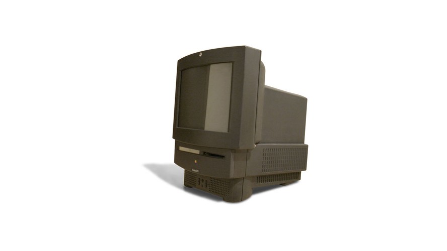 Macintosh TV to pierwszy eksperyment Apple z telewizją. Eksperyment bardzo nieudany. Na porażce urządzenia zaważył fakt, że jego użytkownicy nie mogli oglądać telewizji z poziomu pulpitu swojego komputera (mogli jedynie przełączać się pomiędzy widokiem telewizora i wyświetlacza komputera). Firma z Cupertino sprzedała jedynie 10 tysięcy sztuk Macintosh TV.