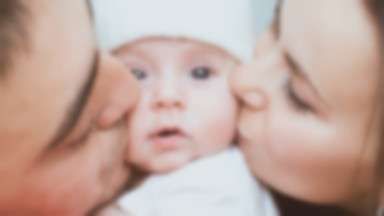Przytulanie niemowlaków może mieć duży wpływ na ich późniejsze życie. Dlaczego? Naukowcy właśnie to odkryli