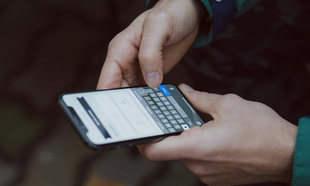 AI może przerwać rozmowę, by chronić swój "dobrostan". "Torturowanie jest nieakceptowalne"