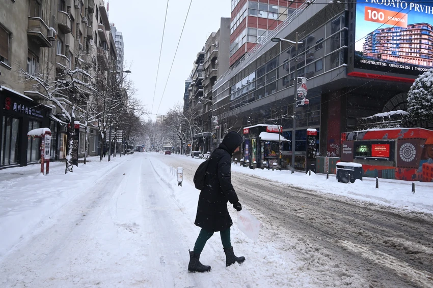 Снег во Белград