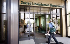 Związki zawodowe żądają emerytury za staż. 'To dopingowałoby ludzi...'