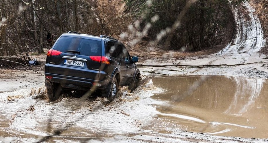 Mitsubishi pajero sport