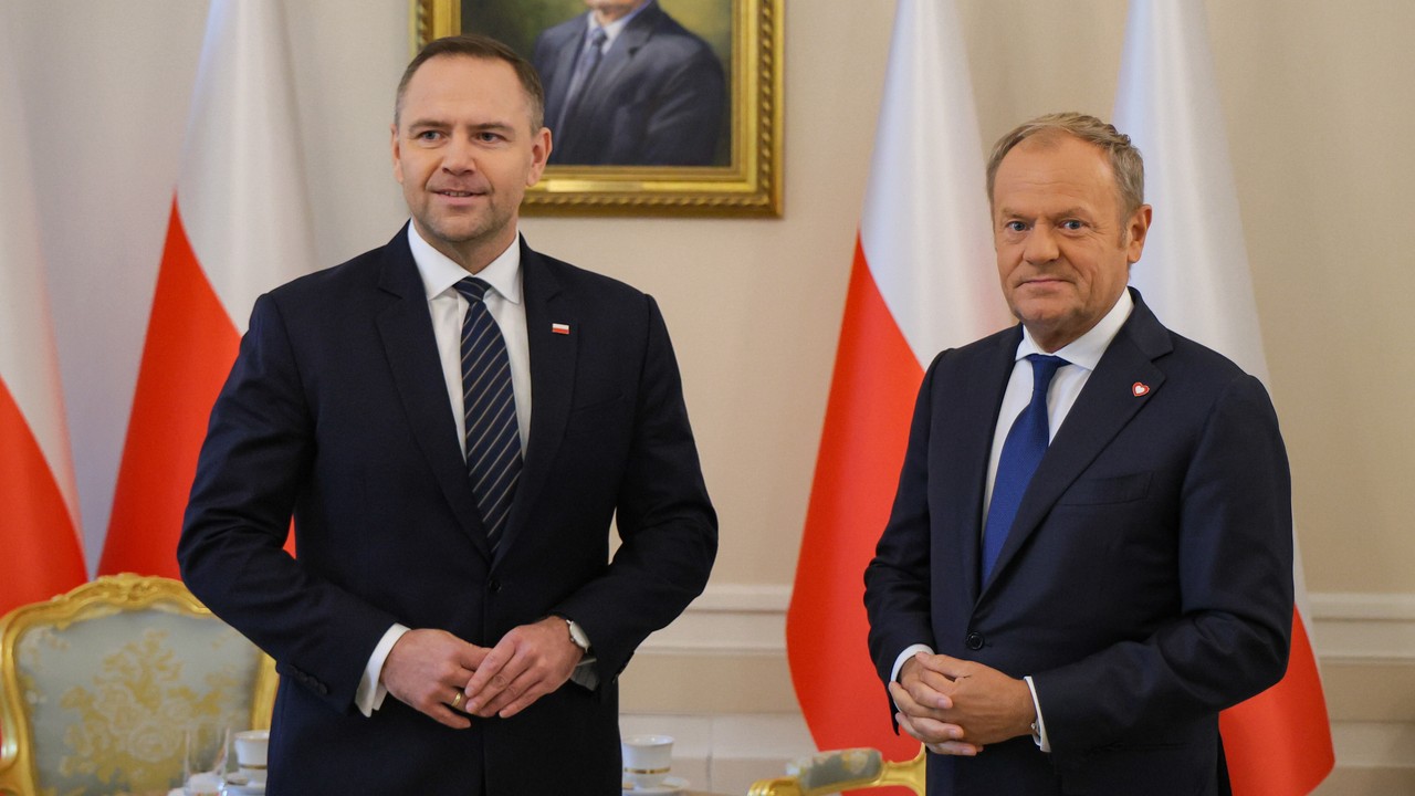 Jak będzie wyglądać kooperacja Karola Nawrockiego z Donaldem Tuskiem? Polacy nie mają złudzeń [SONDAŻ]