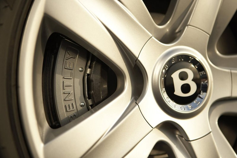 Bentley Continental GTC w produkcji