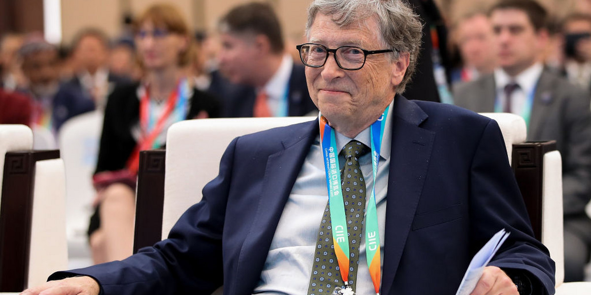 Bill Gates miał w przeszłości reputację człowieka temperamentnego. Zdarzało mu się wdawać w publiczne potyczki z rywalami i krzyczeć na pracowników