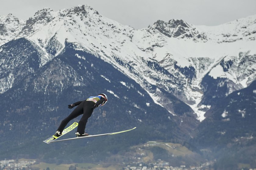 03.01.2020 TURNIEJ CZTERECH SKOCZNI INNSBRUCK 2020 SERIA TRENINGOWA , KWALIFIKACJE , SKOKI NARCIARSK