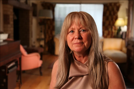 Muž i ja smo se bezbrižno sunčali na plaži kad je nešto bljesnulo, PAR ISPRED NAS JE BIO MRTAV! Ćerku nigde nismo mogli da nađemo, evo kako smo preživeli HOROR NA LETOVANJU