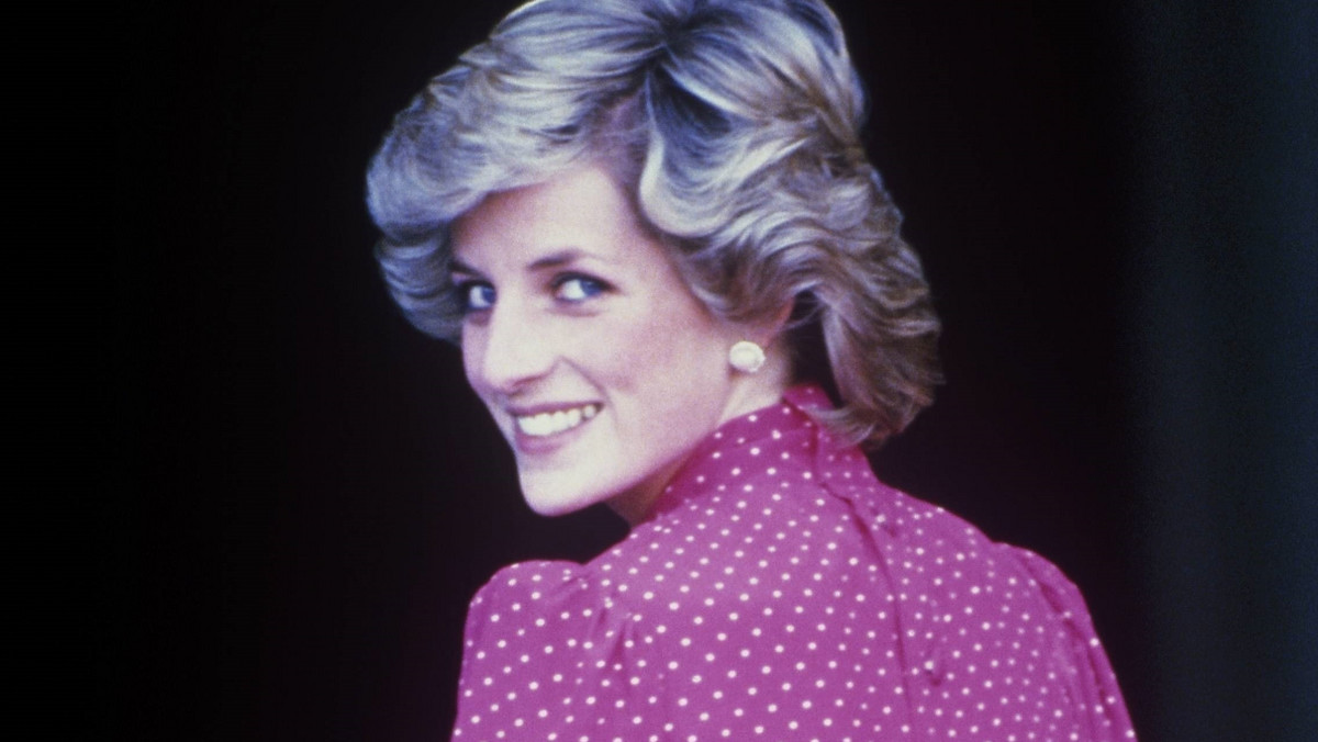 Księżna Diana - dlaczego miała krótkie włosy? Jej fryzjer wyjaśnił po latach [ZDJĘCIE]