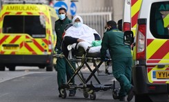 Brytyjski szczep wirusa jest bardziej zabójczy? Ekspert: To sianie strachu