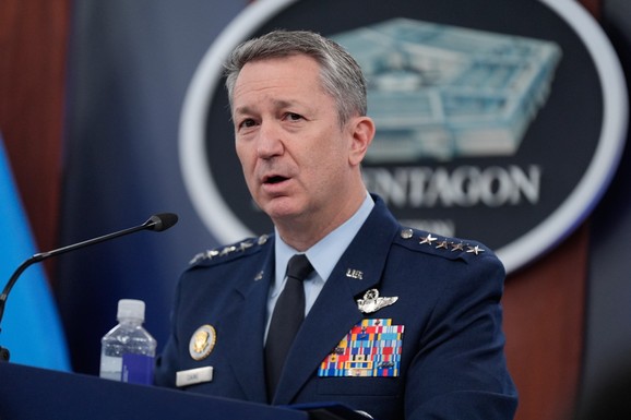 "AMERIKA JE OSTVARILA SVA TRI TRAMPOVA CILJA" General Kejn ističe uspehe u Iranu i poručuje: Spremni smo da nastavio operacije, ako zatraže