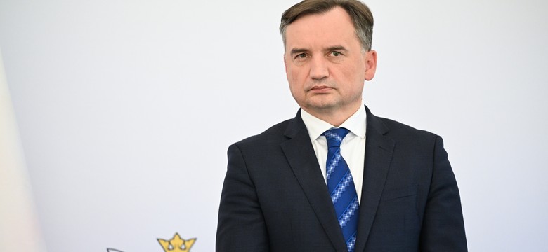 Afera wizowa PiS. Zastępca Ziobry napisał LIST do prokuratora generalnego Niemiec. "Skala korupcji została wyolbrzymiona"