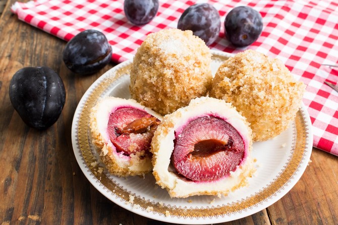 Najbrži i najprostiji recept za knedle sa šljivama