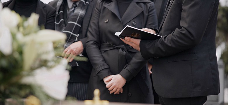 Weteran wojskowy dokonał coming outu w nekrologu