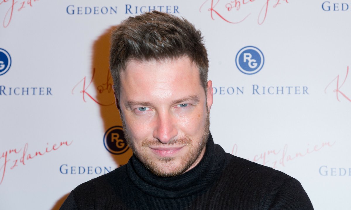 Aktor "M jak miłość" o walce z nowotworem gardła: "Choroba, która odziera z godności"