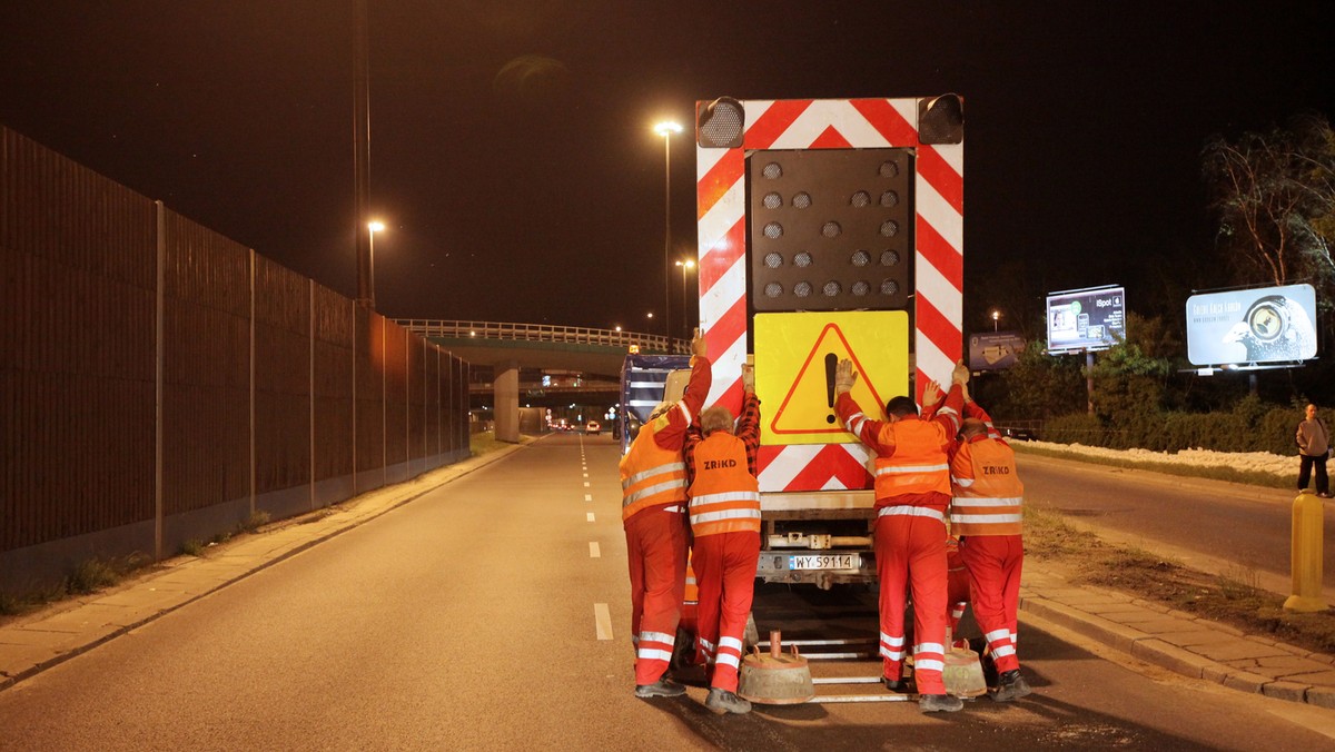 WARSZAWA STAN POWODZIOWY WAŁ MIEDZESZYŃSKI ZAMKNIĘCIE