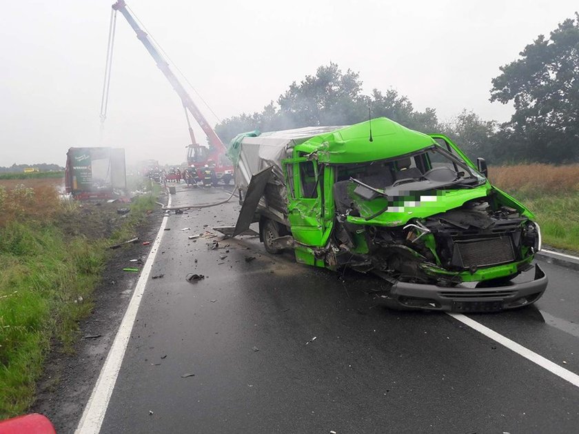 Tragiczne skutki wypadku pod Opolem. Płonęły samochody