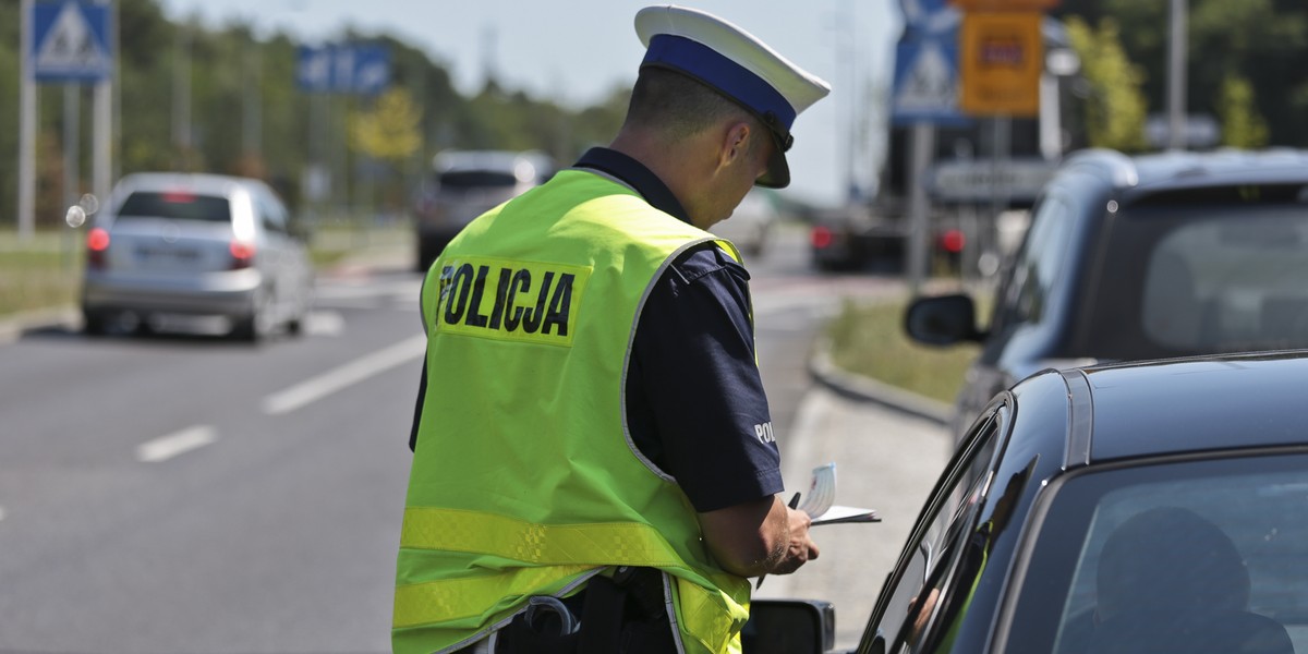  Kiedyś brak polisy OC wychodził na jaw w trakcie kontroli przez patrol drogówki, teraz Ubezpieczeniowy Fundusz Gwarancyjny na bieżąco wychwytuje takie przypadki. 