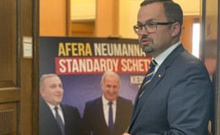 'Afera Neumanna, standardy Schetyny'. Szef klubu PO zapowiada pozew przeciwko Horale