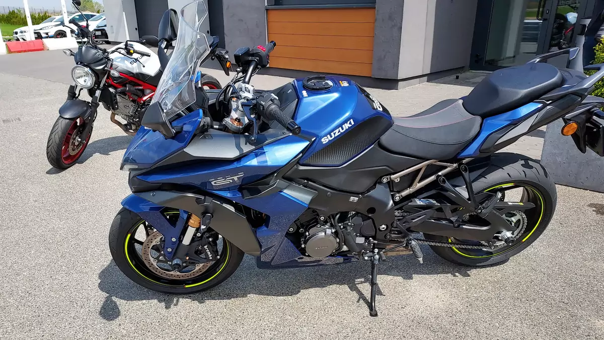 Suzuki GSX-S1000GT 2022