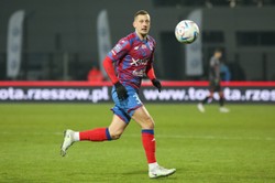 Milan Rundic przedłużył kontrakt z Rakowem Częstochowa