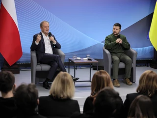 Donald Tusk i Wołodymyr Zełenski podczas spotkania ze studentami uniwersytetu w Kijowie