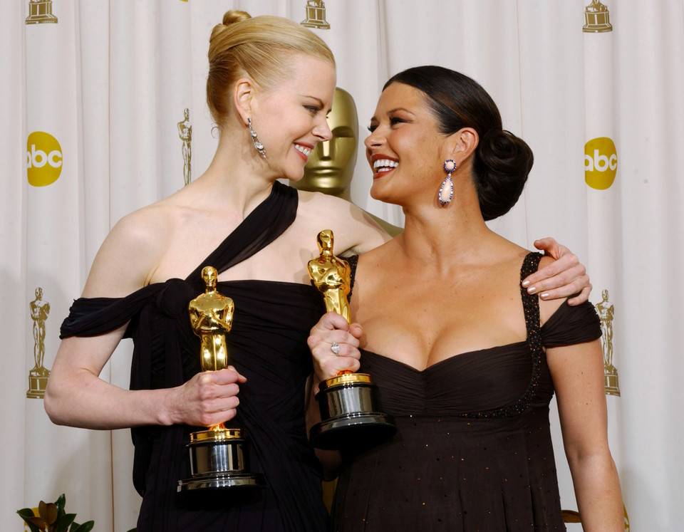 Nicole Kidman i Catherine Zeta Jones na Oscarach 2003