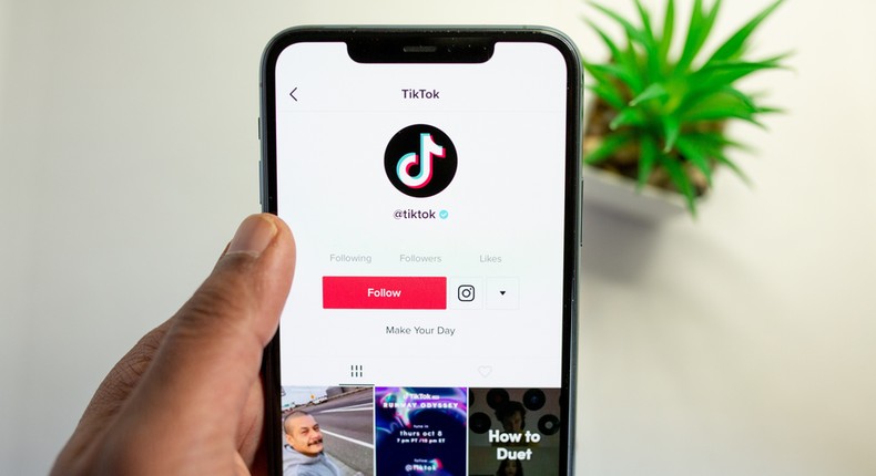 TikTok download tips/Pixabay