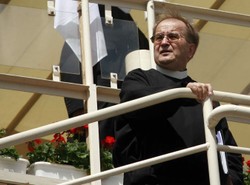 Urzędnicy wstrzymali Rydzyka