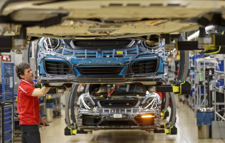 Produkcja samochodów sportowych Porsche w Stuttgarcie