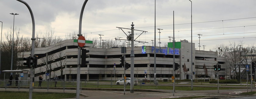 Wielki parking prawie gotowy