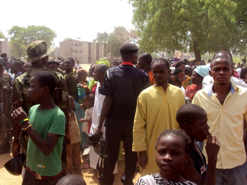 Raseljene osobe nakon sukoba koji su propratili izbor predsednika