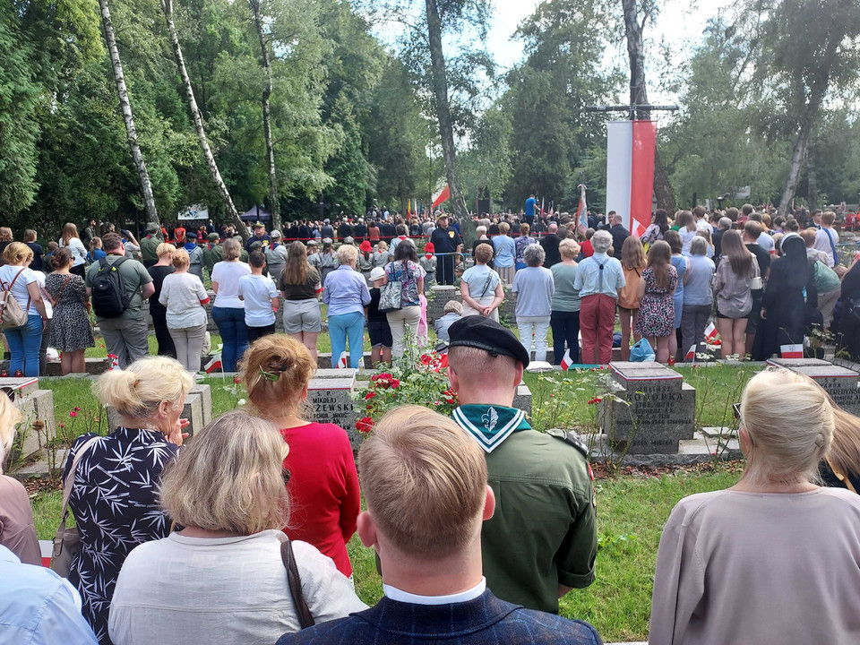 Godzina "W" na Cmentarzu Powązkowskim