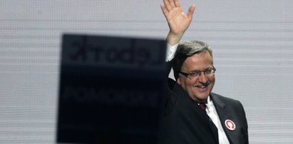 Komorowski rozdał 826 tys. zł nagród w dwa miesiące