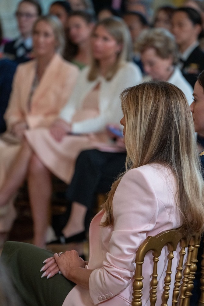 Manikir koji bira Melanija Tramp