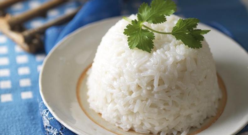 We explore 5 healthy alternatives to white rice you can find in Nigeria