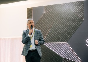 Prof dr Danijel Danković 