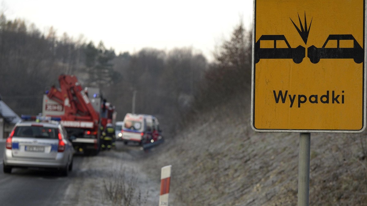 KRASICZYN WARUNKI NA DROGACH WYPADEK 