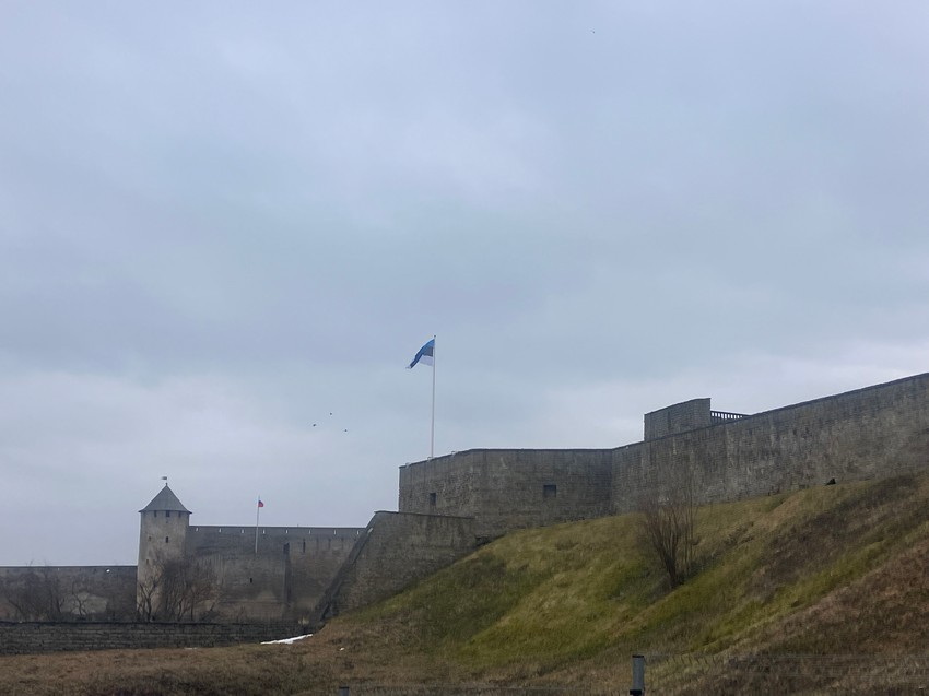 Tvrđave u Narvi i Ivangorodu