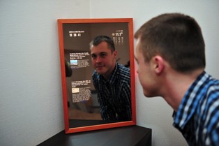 Cyfrowe lustro "made in Poland". Oto wynalazek rodem z filmów science fiction [ZDJĘCIA]