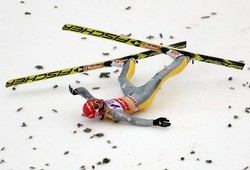 Turniej Czterech Skoczni: Richard Freitag nie wystartuje w Bischofshofen. Lider PŚ nie chce ryzykować zdrowia po upadku